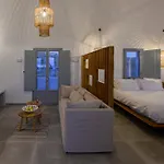 Anemi Vine Villa Foinikia (Santorini)