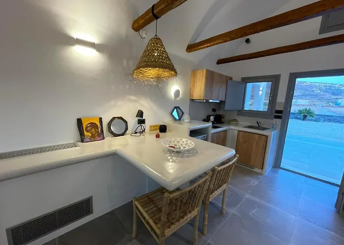 Anemi Vine Foinikia (Santorini)