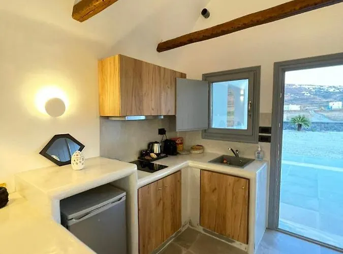 Anemi Vine Foinikia (Santorini)